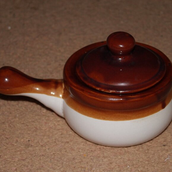 Vintage Brown Stoneware French Onion Soup Crock Bowl with Handle and Lid - Picture 4 of 16